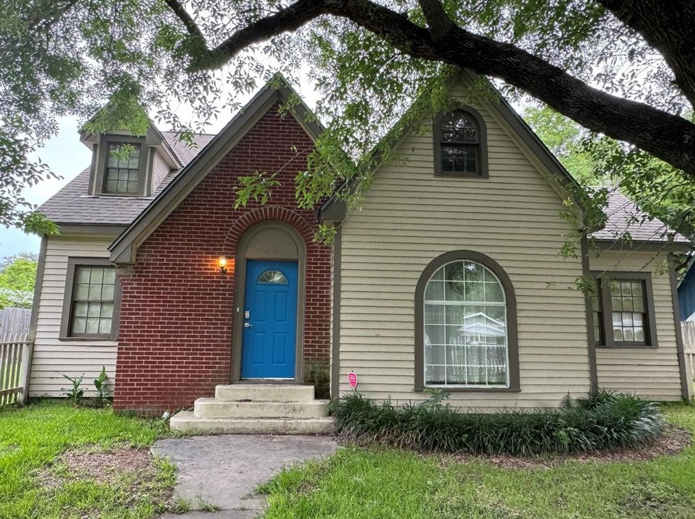 318 12th Ave, Texas City, TX 77590-6349