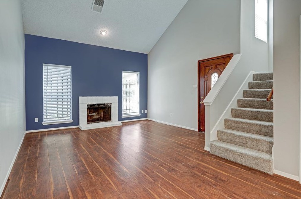 11836 Barryknoll Ln, Houston, TX 77024-4416