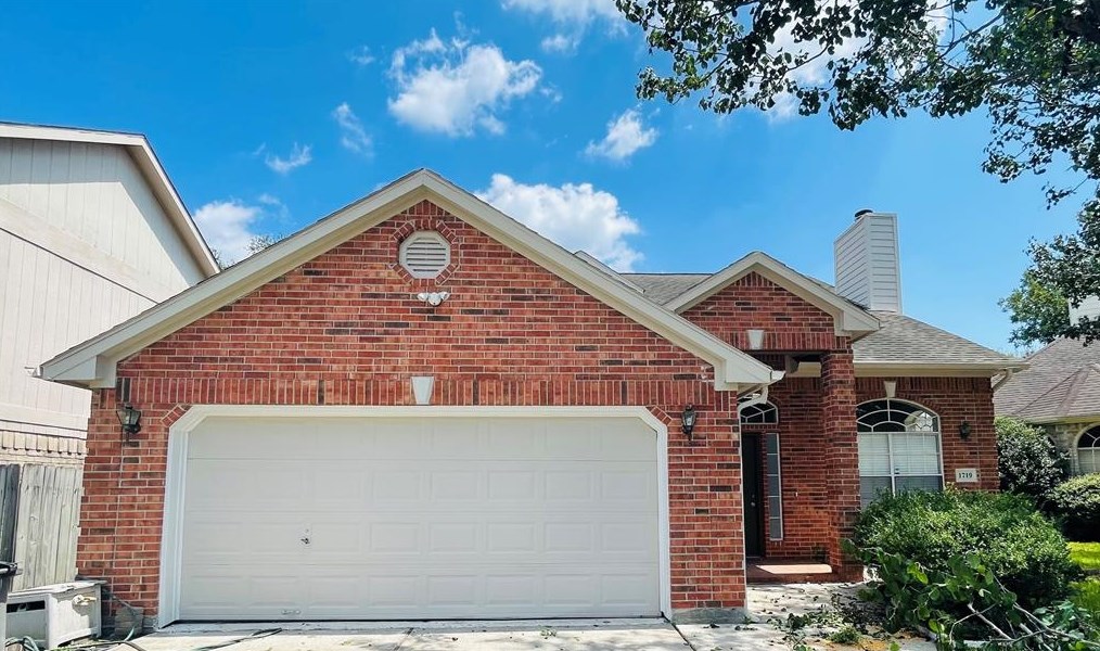 1719 Park Forest Dr, Katy, TX 77450