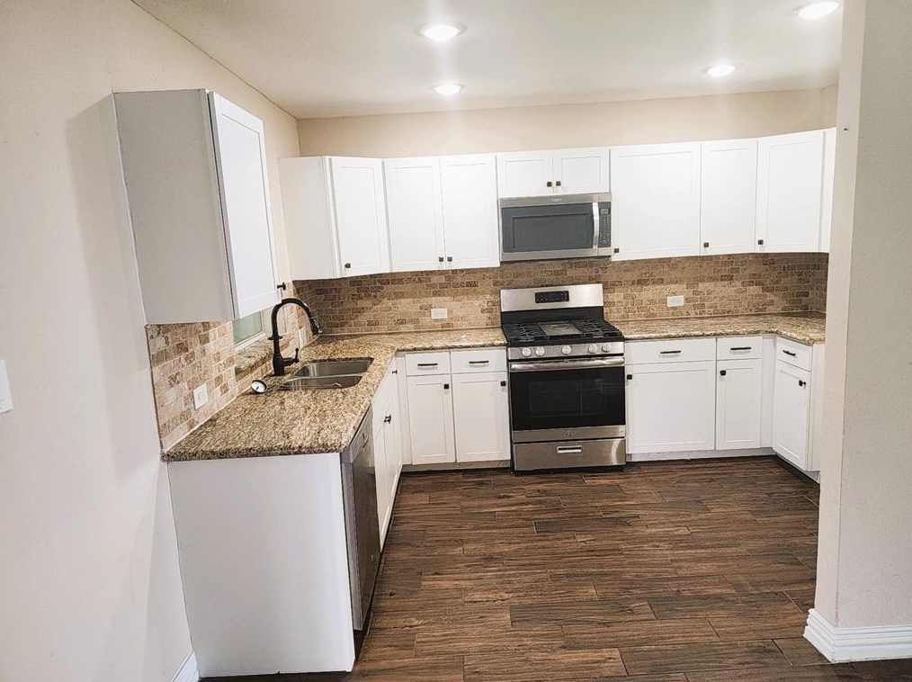 24514 Sunny Glen Dr, Huffman, TX 77336