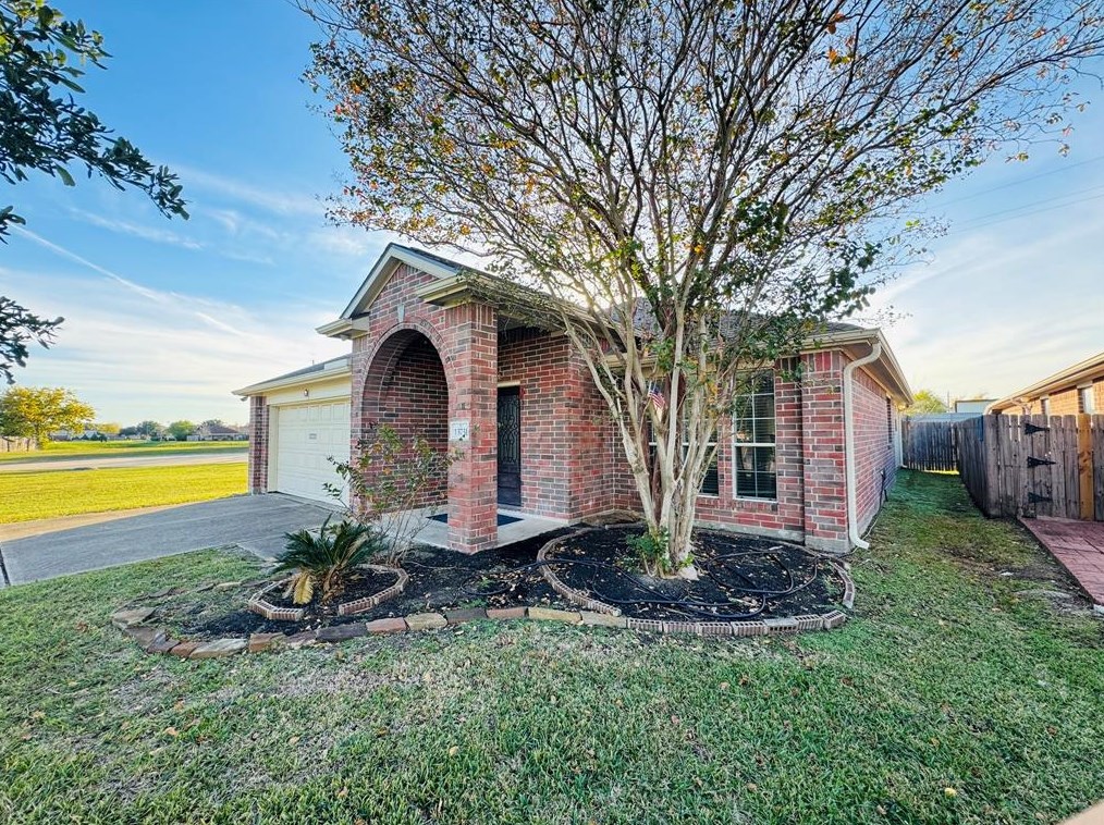 13731 Anwar Dr, Houston, TX 77083