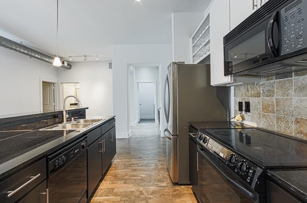 1901 Post Oak Blvd Apt 2113, Houston, TX 77056