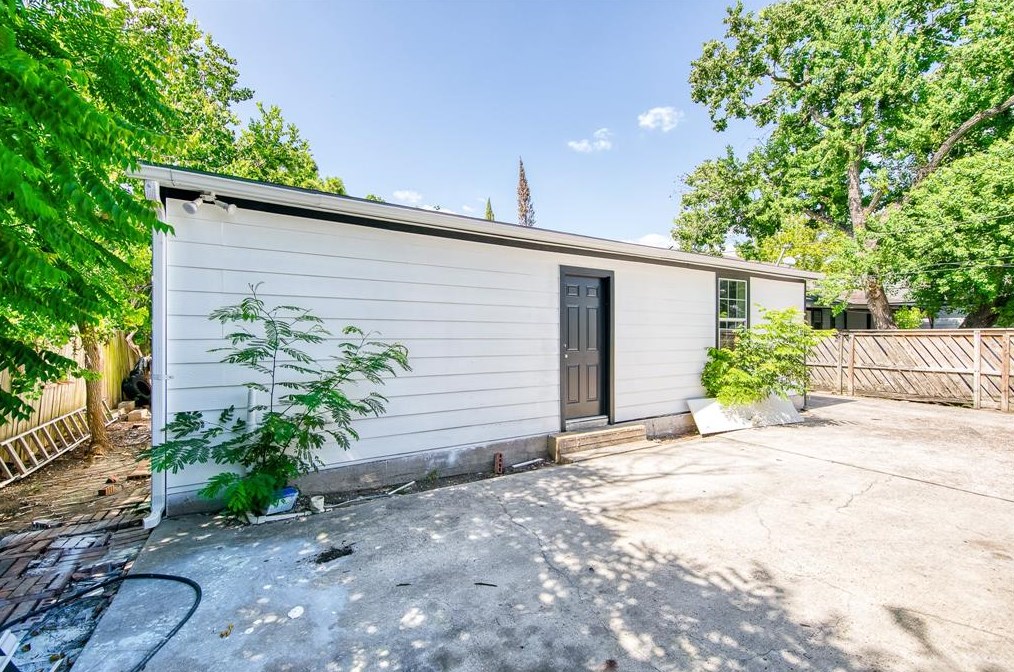 7232 Eppes St, Houston TX  77087-4340 exterior