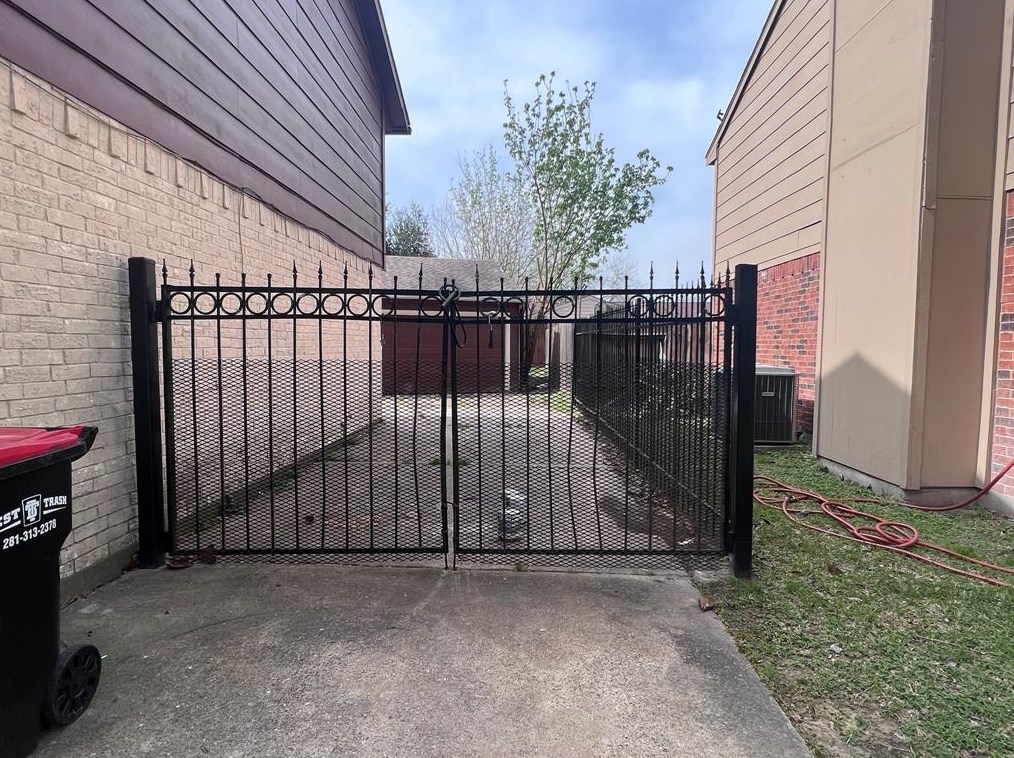 11331 Featherstar Ln, Houston, TX 77067