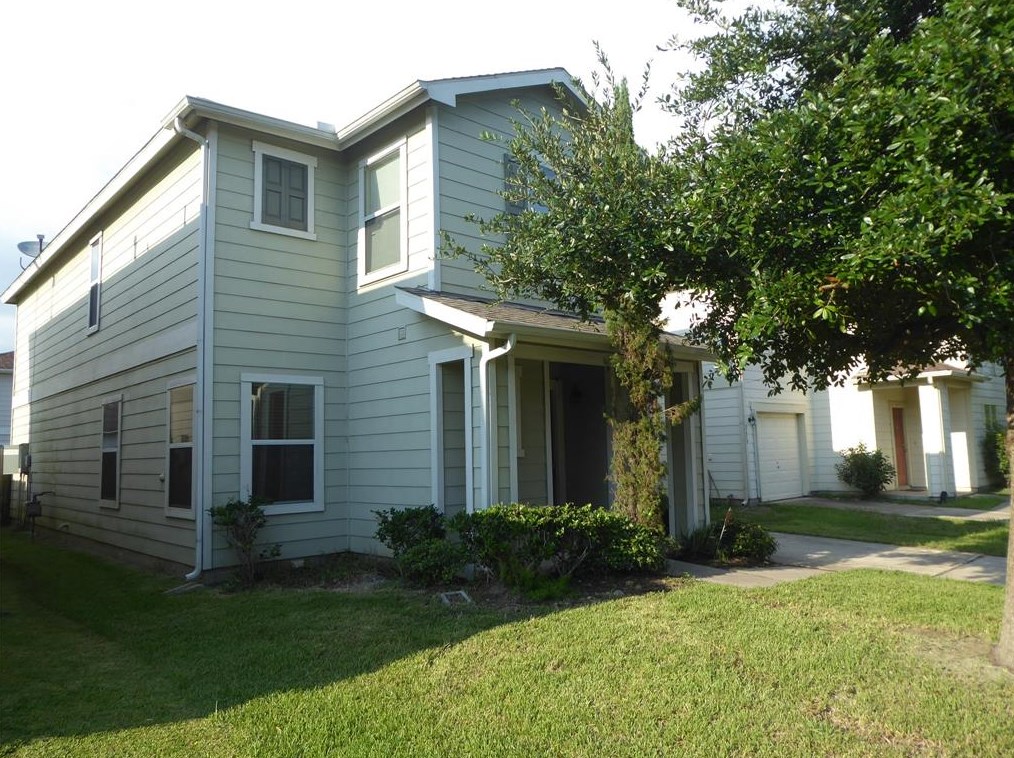 2655 Skyview Grove Ct, Houston, TX 77047