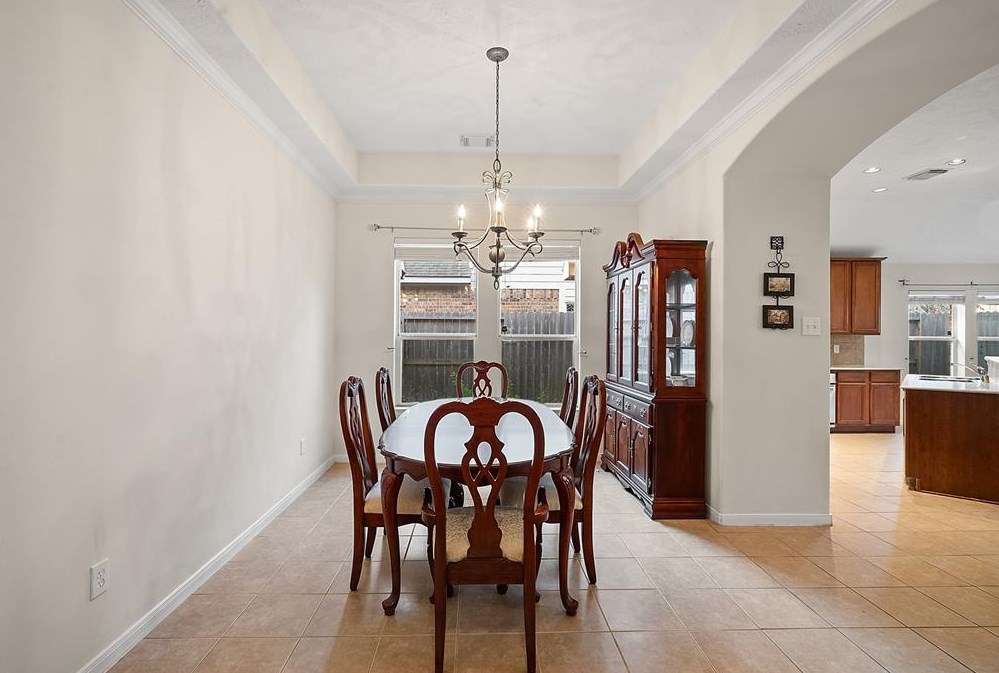 5211 Silver Oak Dr, Pasadena TX 77505-3075 exterior