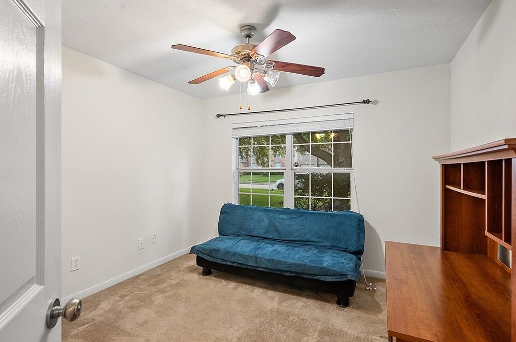 5211 Silver Oak Dr, Pasadena TX 77505-3075 exterior