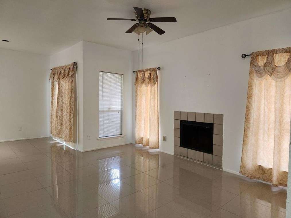 6602 Harbor Town Dr #105, Houston, TX 77036