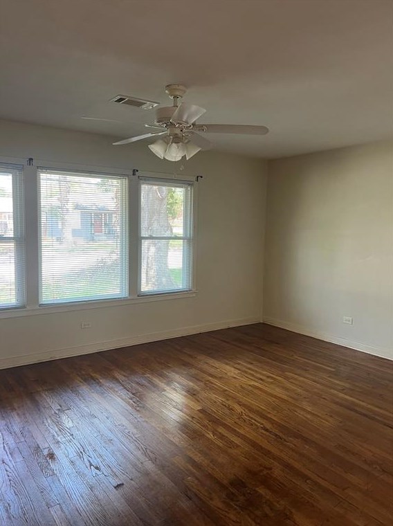 733 E Kuehn St, Bellvue, TX 77418