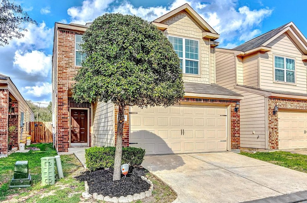 11124 Panther Ct, Houston, TX 77099