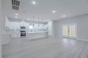 2618 Piemonte Ave Circle, Spring, TX 77388 - Photo 10