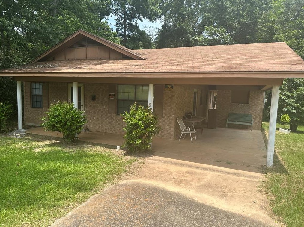 906 Downs Ave, Mapleton, TX 75835-4146