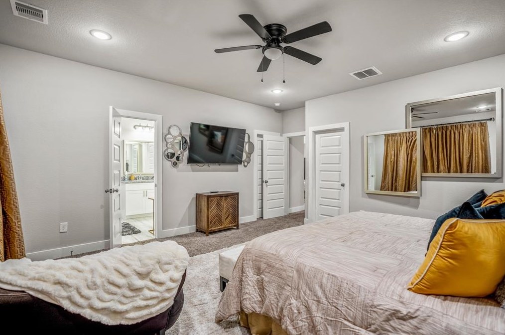 4830 Firnat, Houston TX  77016-5224 exterior