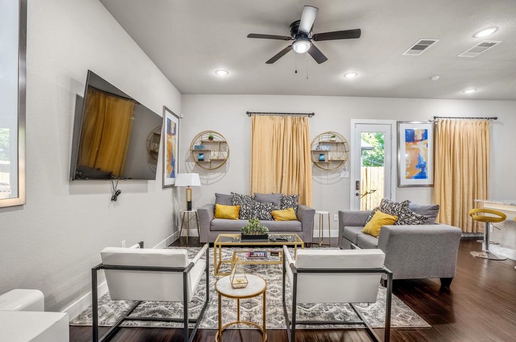 4830 Firnat St, Houston TX  77016-5113 exterior