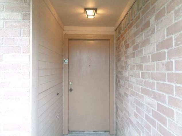 1911 Country Village Blvd #c, Humble, TX 77338