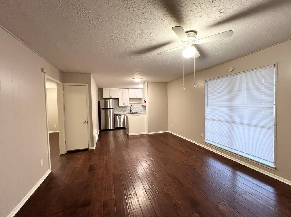 3316 N Macgregor Way #6, Houston, TX 77004