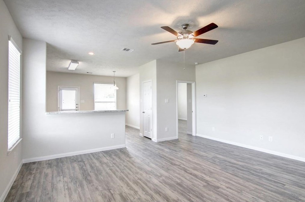 2803 Silver Tree, Houston TX  77014-1929 exterior