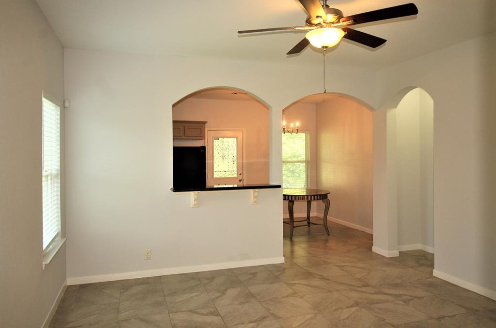 2006 Stevens St, Houston TX  77026-6960 exterior