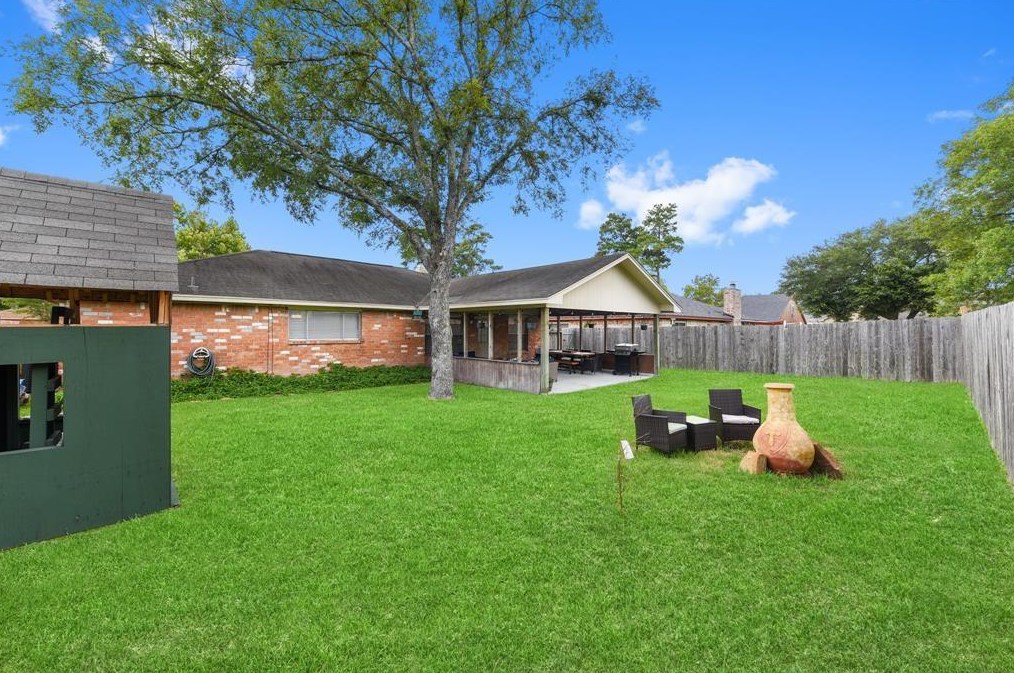 5723 Woodmancote Dr, Humble, TX 77346