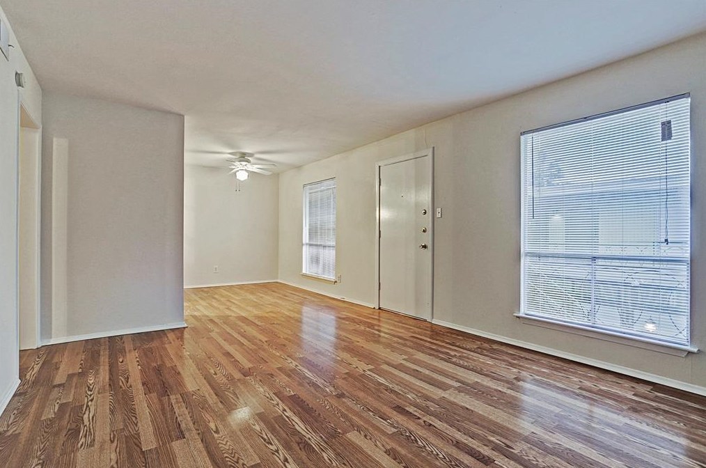 3407 Graustark St #10, Houston, TX 77006