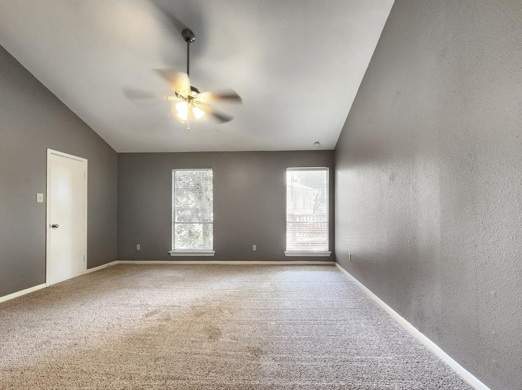 7716 Challie Ln, Houston TX 77088-4215 exterior