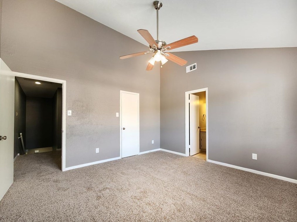 7716 Challie Ln, Houston TX 77088-4215 exterior