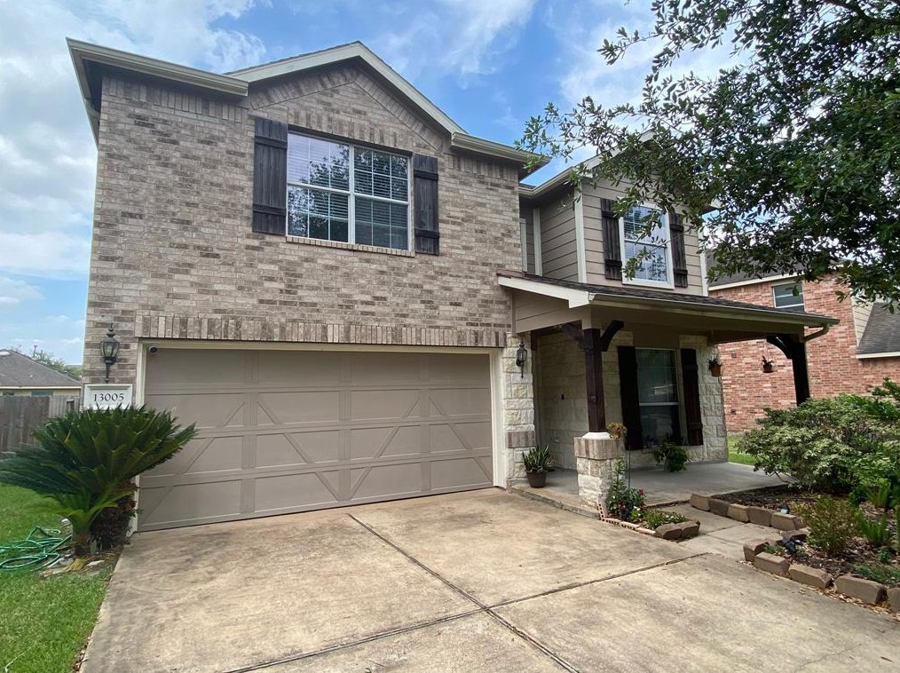 13005 Trail Manor Dr, Pearland, TX 77584