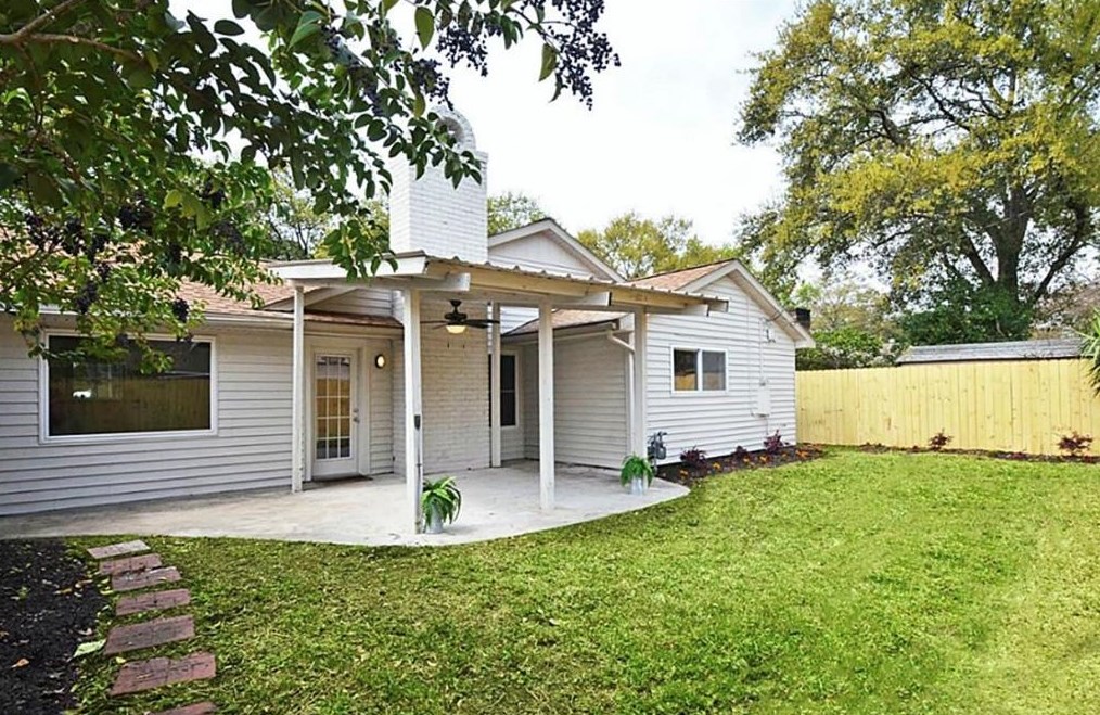 2502 Hollow Hook Rd, Houston, TX 77080