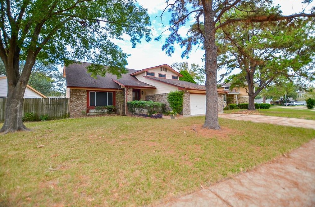 5127 Smokey River Dr, Katy, TX 77449