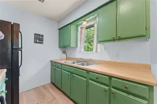 749 Ferguson Dr, Cleveland, TX 77327 - Photo 12