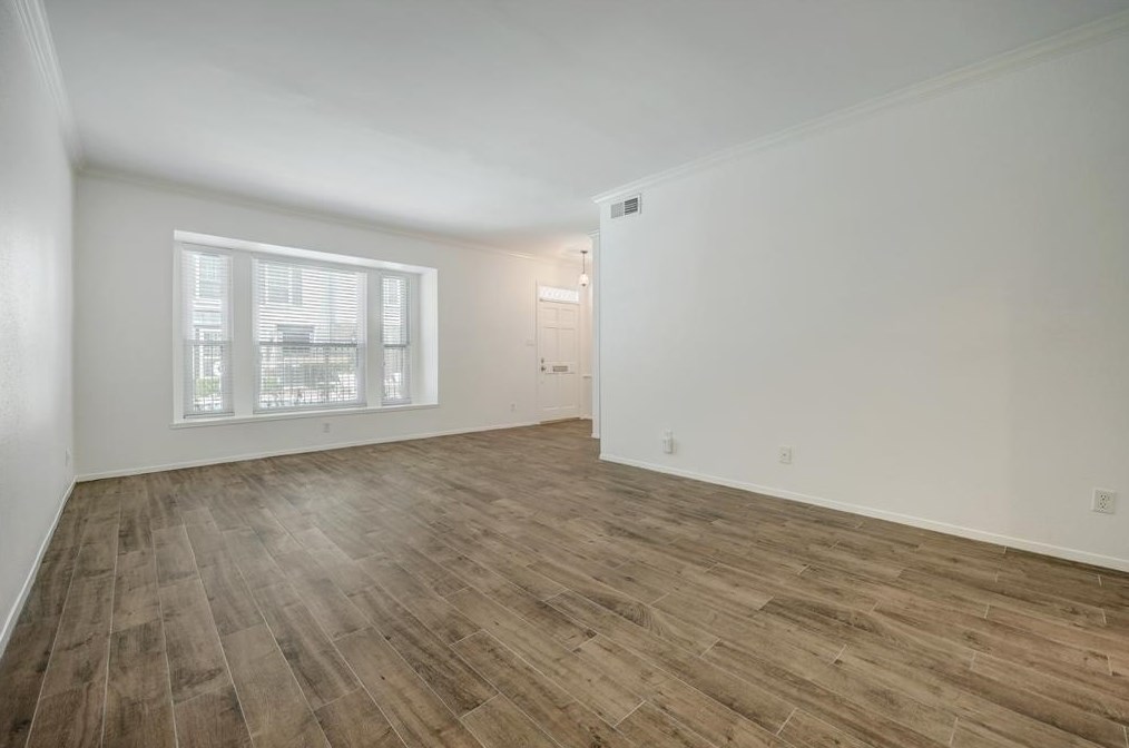 3656 Lake St, Houston TX  77098-5520 exterior