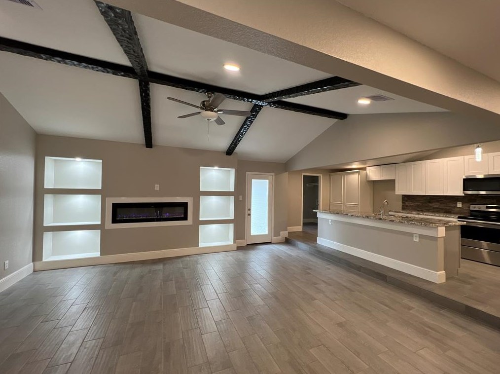 1511 Beech Dr, Conroe, TX 77385