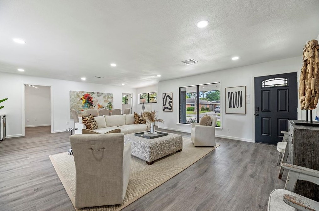 10710 Oasis Dr, Houston TX  77096-5030 exterior