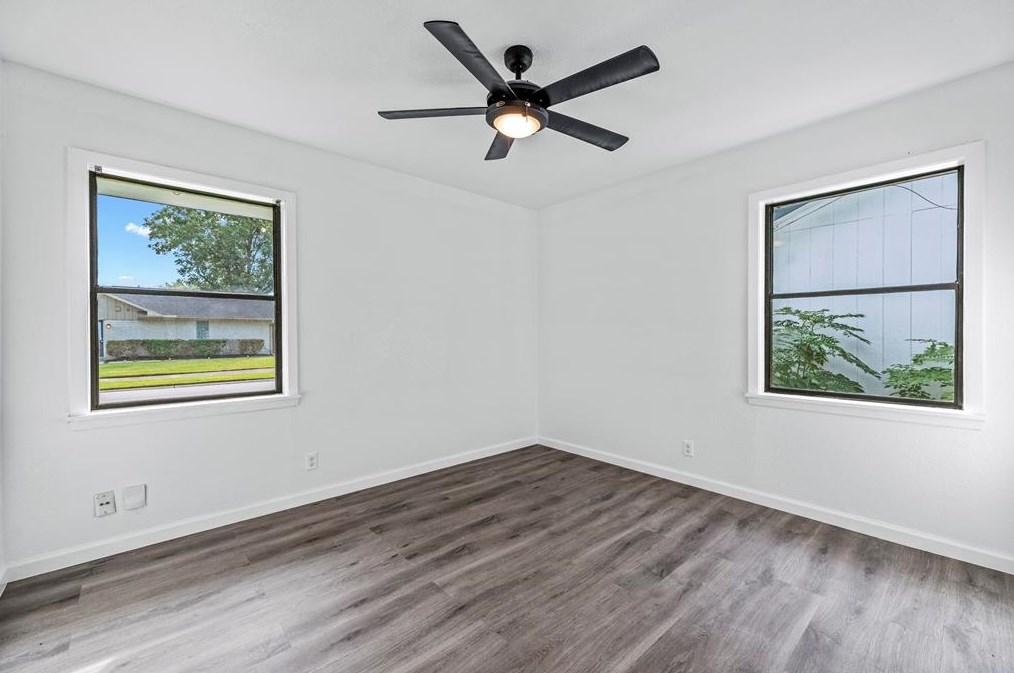 10710 Oasis Dr, Houston TX  77096-5030 exterior