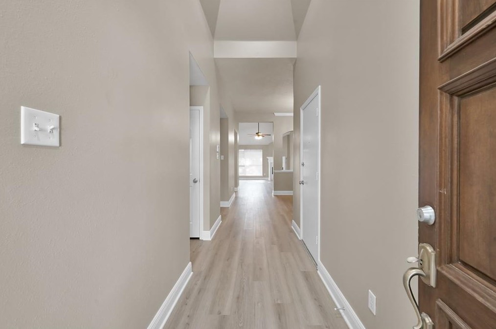 183 S Delta Mill Cir, Conroe, TX 77385