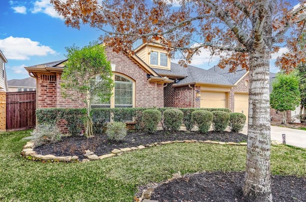 27923 Silverstream Ct, Fulshear, TX 77441