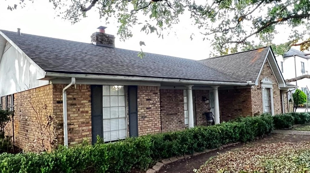 811 Piedmont St, Sugar Land, TX 77478-3321