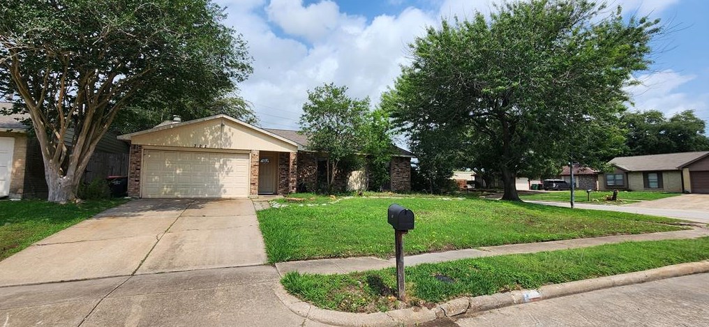 322 Willoughby Dr, Richmond, TX 77469