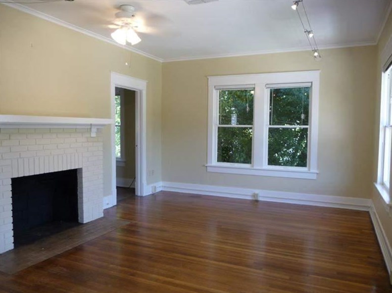 3221 Austin St #2, Houston, TX 77004