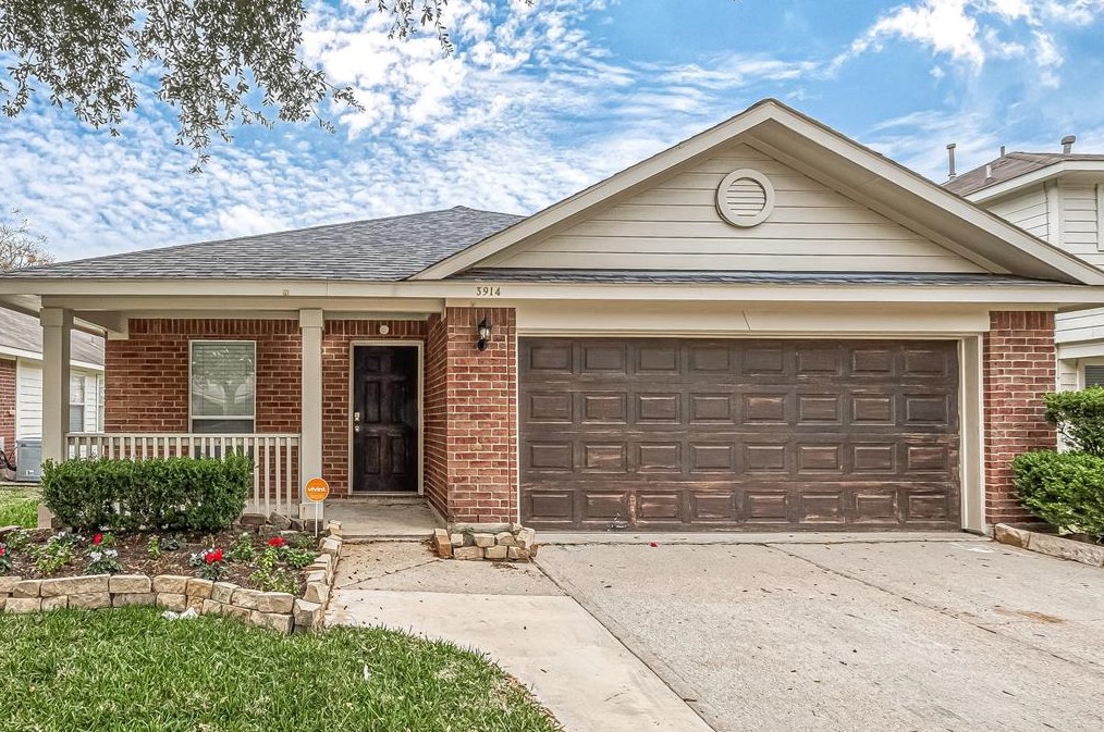 3914 Wimberley Hollow Ln, Houston TX  77053-4567 exterior