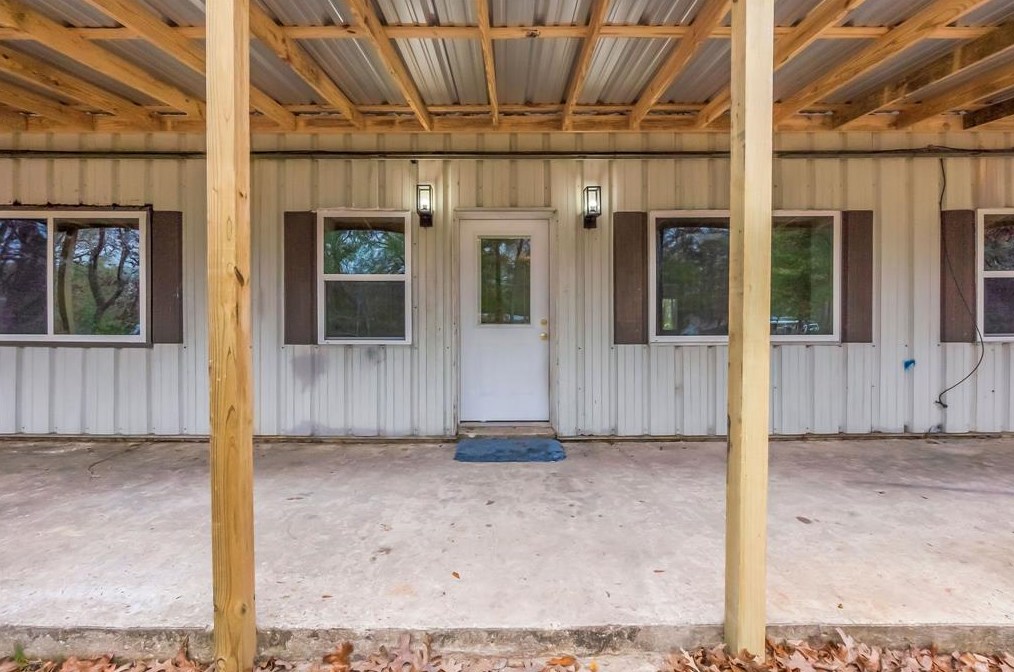 81 Pavey Cir, New Waverly TX  77358-3988 exterior