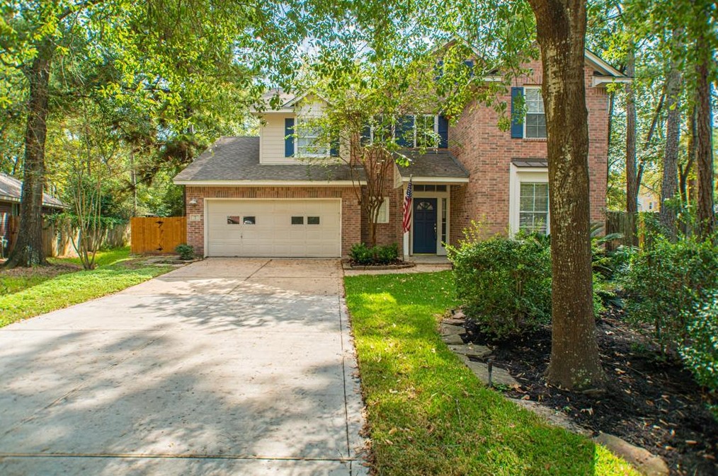 7 Eastwood Pl, Spring TX  77382-1395 exterior