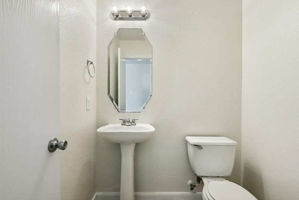 530 Silky Leaf Dr, Houston TX 77073-2832 exterior