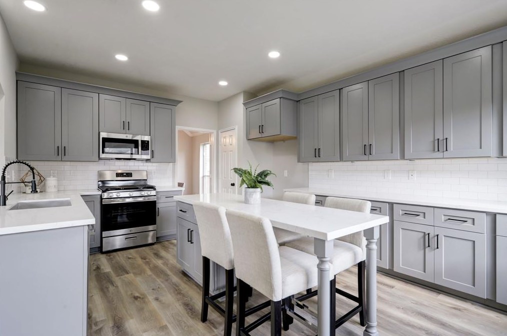 15231 Bridge Oak Ln, Sugar Land, TX 77498-7040