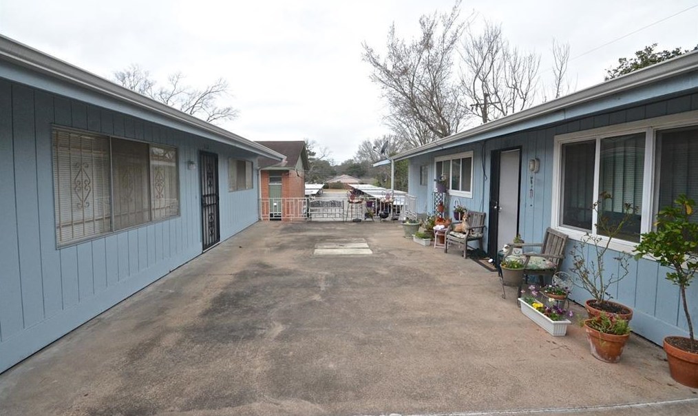 5538 Holly St Apt 313, Houston, TX 77081