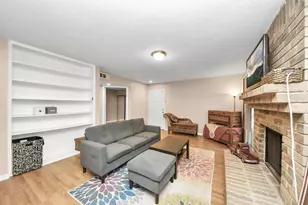 10555 Turtlewood Ct, Houston, TX 77072 - Photo 8