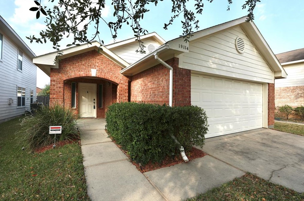 19114 Yellow Thrush Dr, Cypress, TX 77433