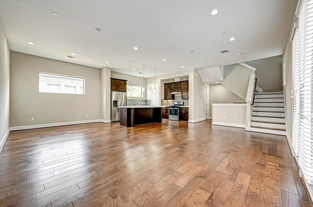 609 Sydnor St, Houston TX  77020-6048 exterior