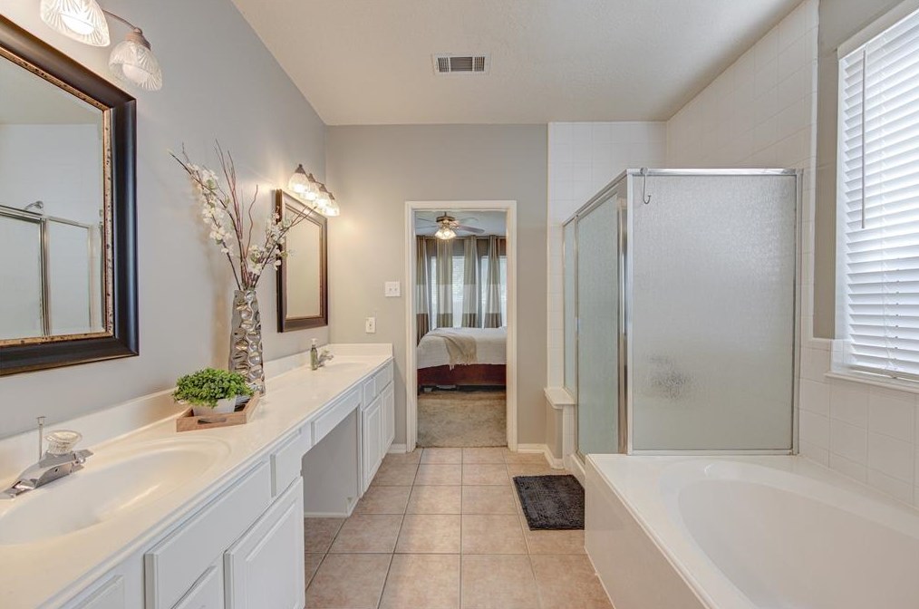 4615 Mason Ct, Sugar Land TX 77479-5408 exterior