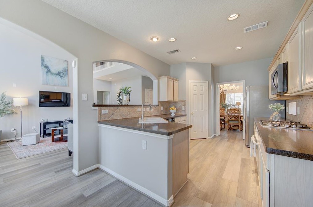 4615 Mason Ct, Sugar Land TX 77479-5408 exterior